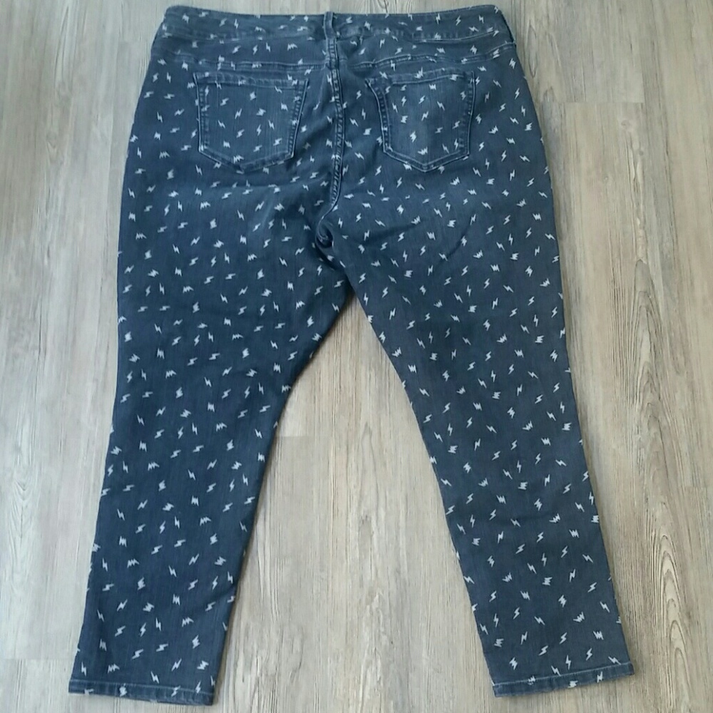 Torrid denim jeans with lighting bolts - Picture 3 of 5